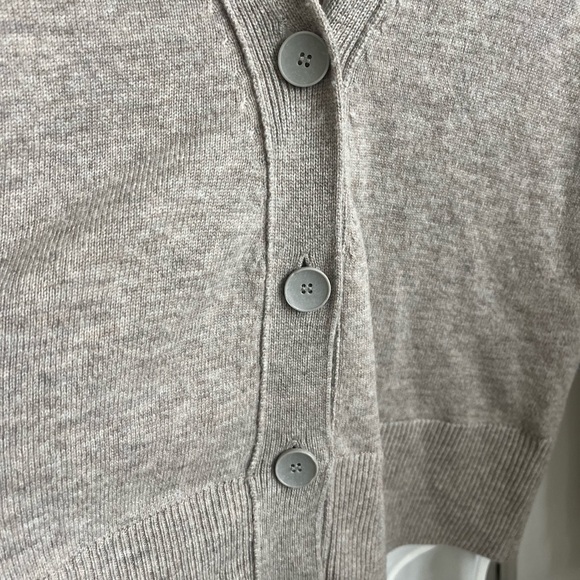 Brochu Walker cashmer blend V-Neck Sweater with White Shirt Combo xs excellent - Picture 8 of 8